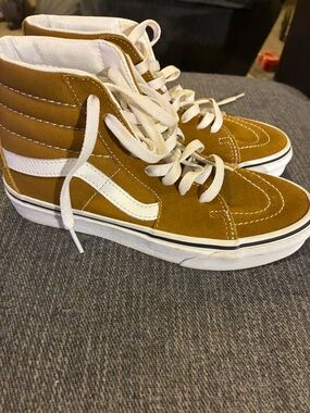Vans Women's High Top Sneakers in Brown and White NWOT